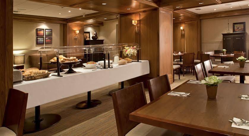 Banff Aspen Lodge Екстериор снимка